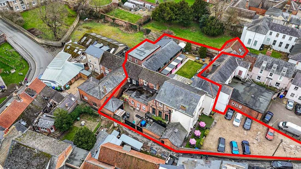 Kingston Pass, Newmarket for sale - Building Photo - Image 2 of 14