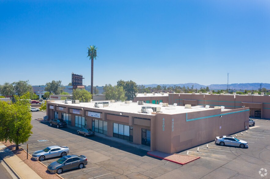 4303 W Van Buren St, Phoenix, AZ for sale - Primary Photo - Image 1 of 1