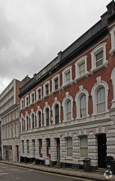 31 King St, Luton to rent - Building Photo - Image 2 of 4