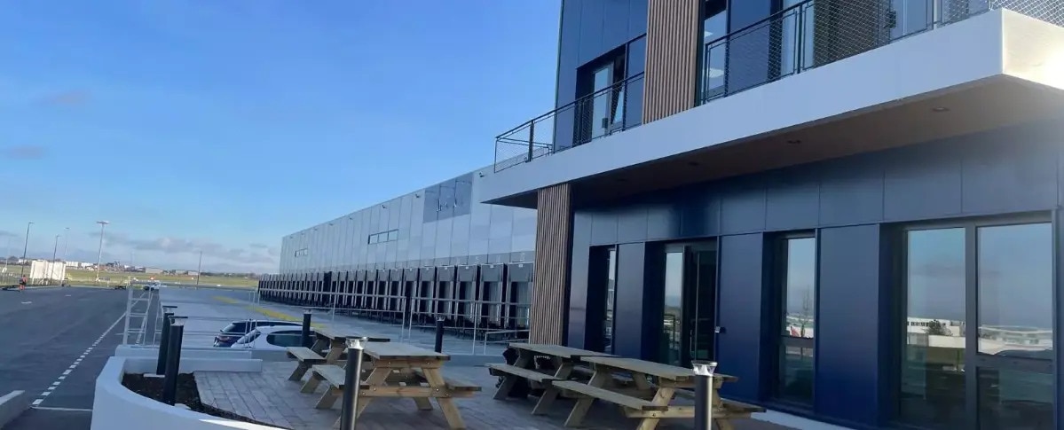 Industrial in Colombier-Saugnieu to rent Building Photo- Image 1 of 3