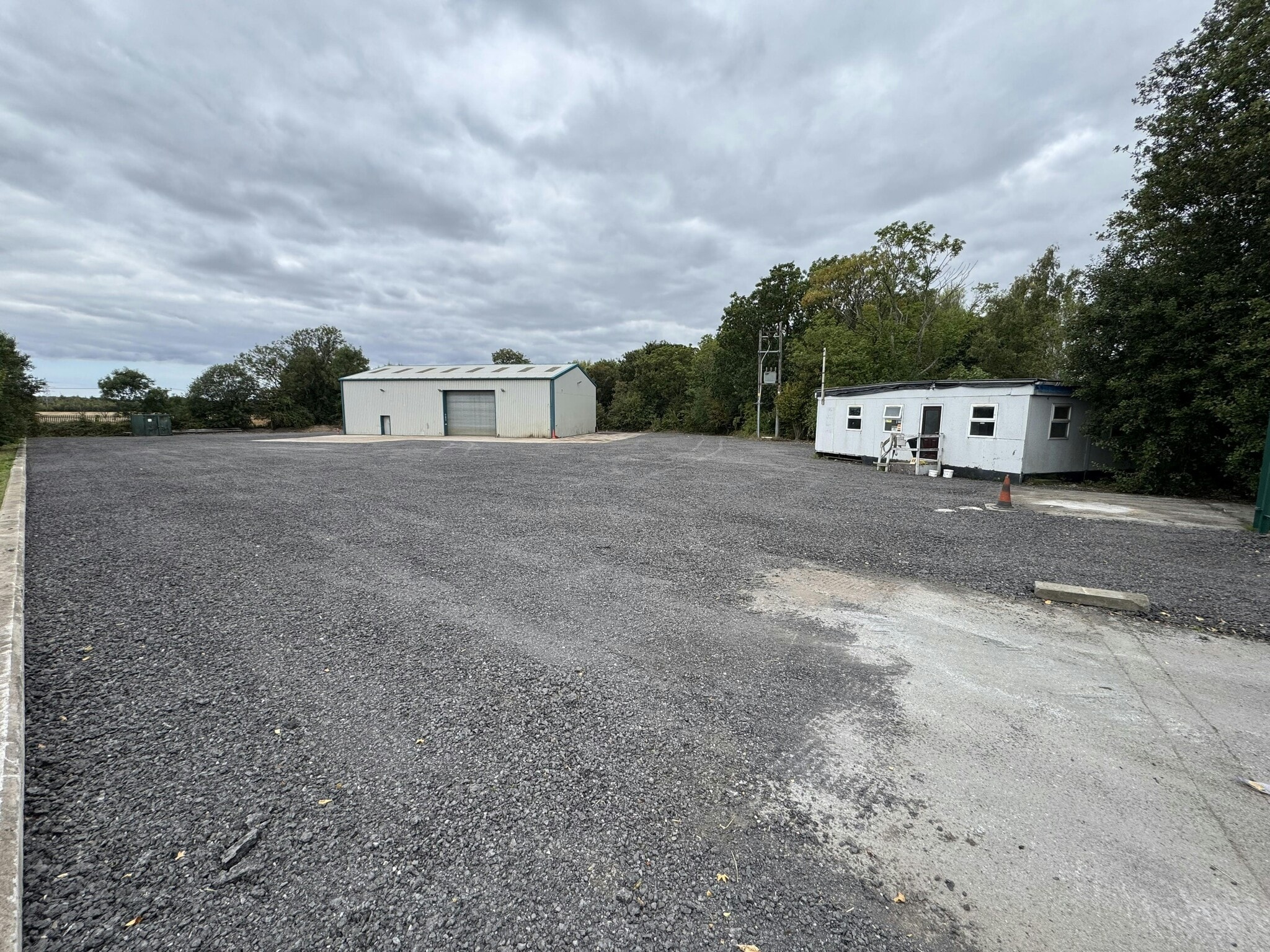 Pimbo Rd, Skelmersdale to rent Building Photo- Image 1 of 4