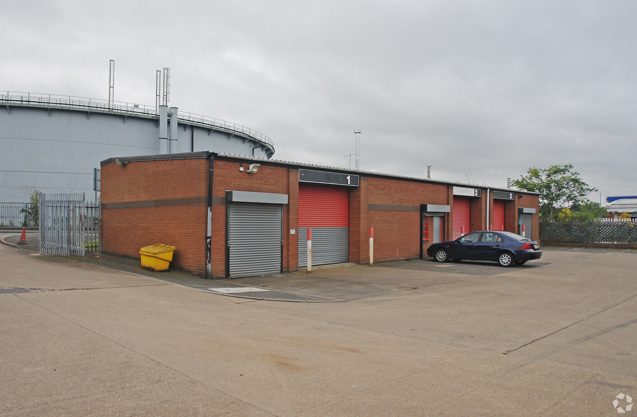 Swan Ln, West Bromwich for sale Primary Photo- Image 1 of 1