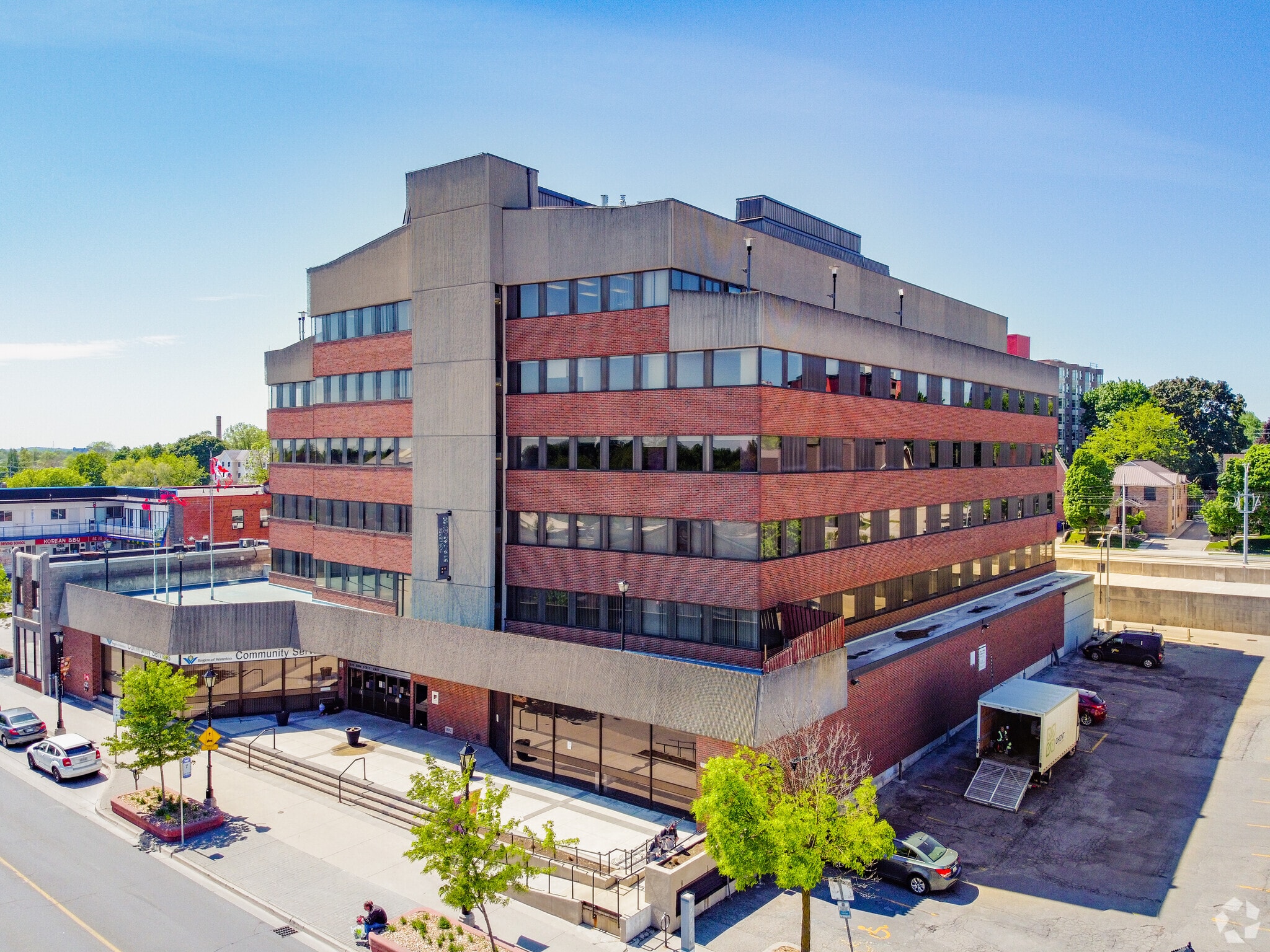 235 King St E, Kitchener, ON to rent Building Photo- Image 1 of 6