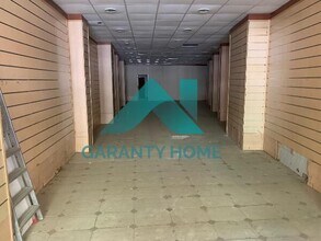 Retail in Cáceres, Cáceres to rent Interior Photo- Image 2 of 2