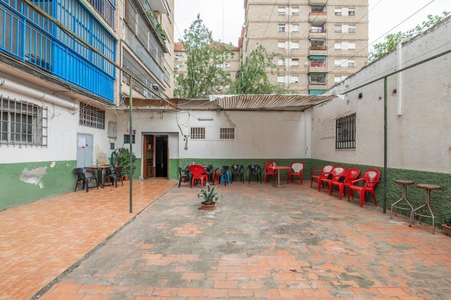 Retail in Granada, Granada for sale - Building Photo - Image 2 of 26