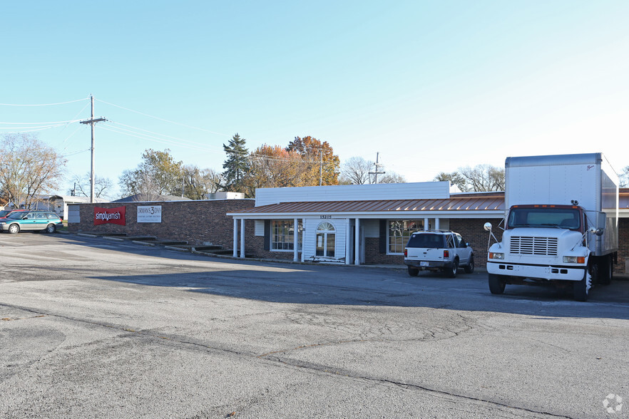 15207 Metcalf Ave, Overland Park, KS for sale - Primary Photo - Image 1 of 1