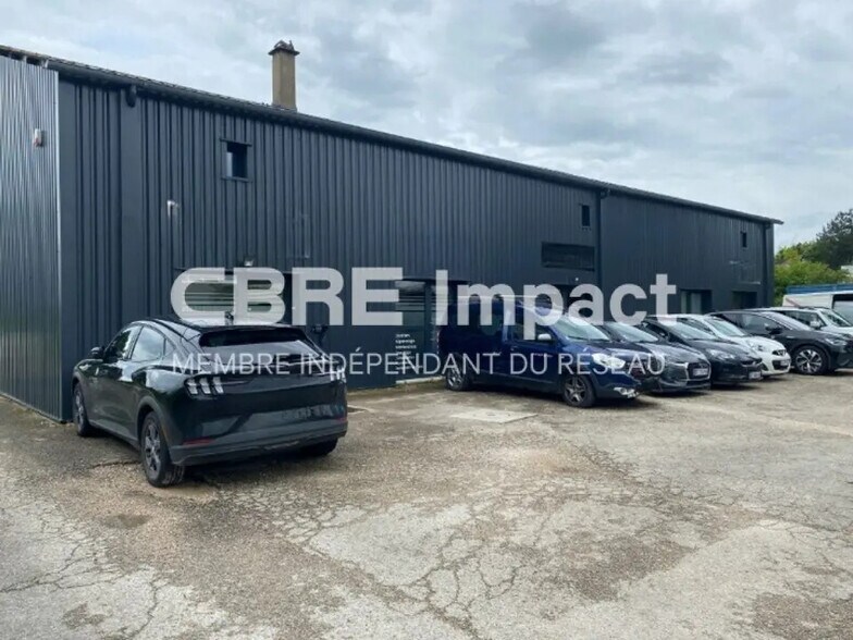 Light Industrial in Quetigny to rent - Primary Photo - Image 1 of 9