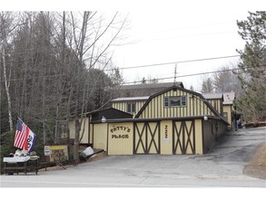 222 US Route 2 W, Wilton, ME for sale Primary Photo- Image 1 of 1