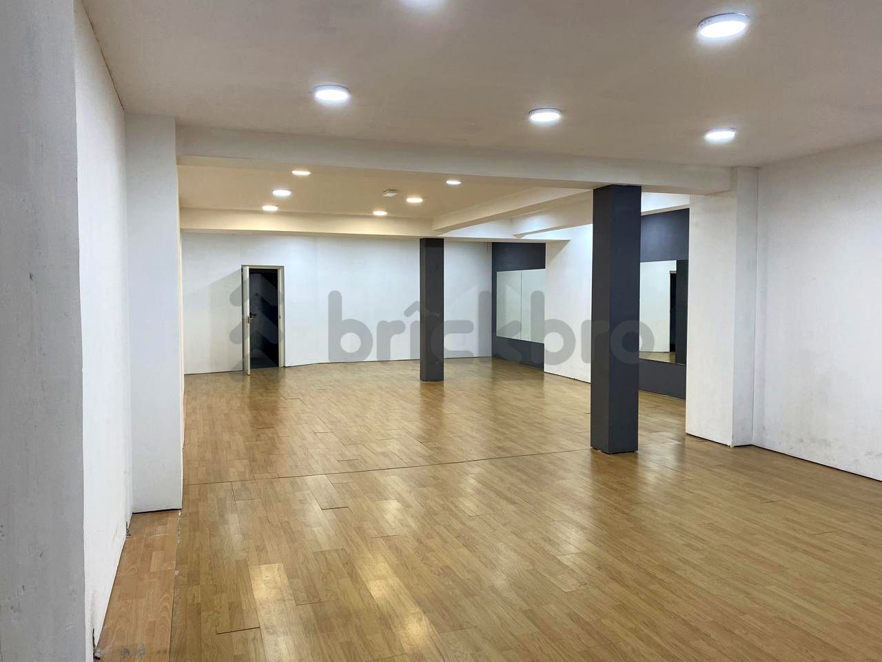 Retail in Martorell, Barcelona to rent Interior Photo- Image 1 of 11