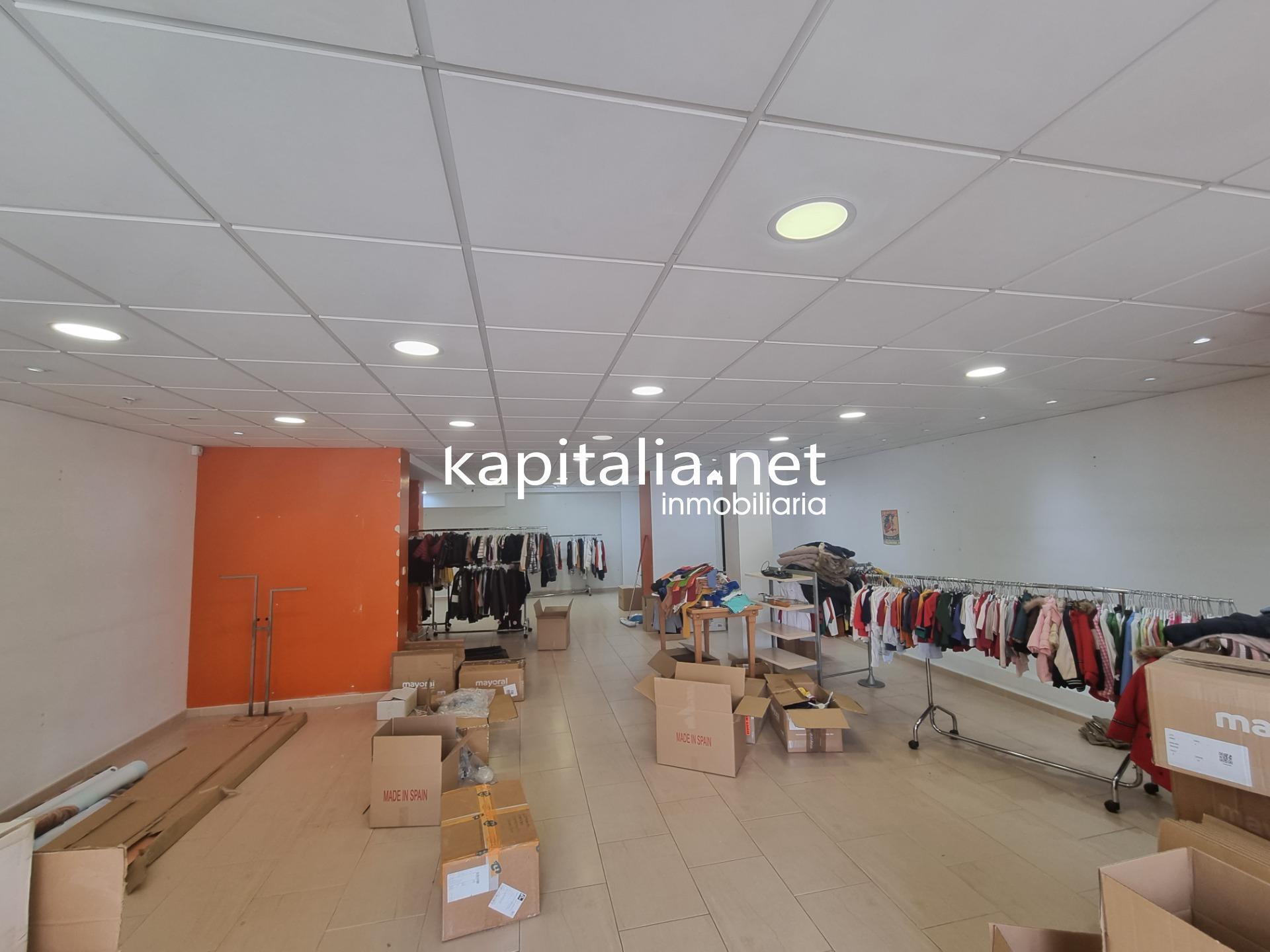 Retail in Ontinyent, Valencia to rent Building Photo- Image 1 of 6