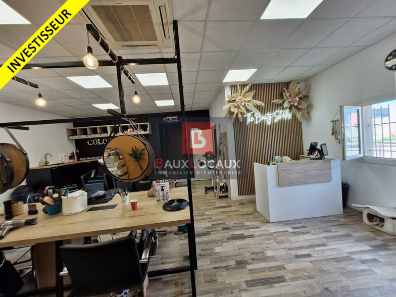 Office in Marignane for sale - Interior Photo - Image 2 of 12