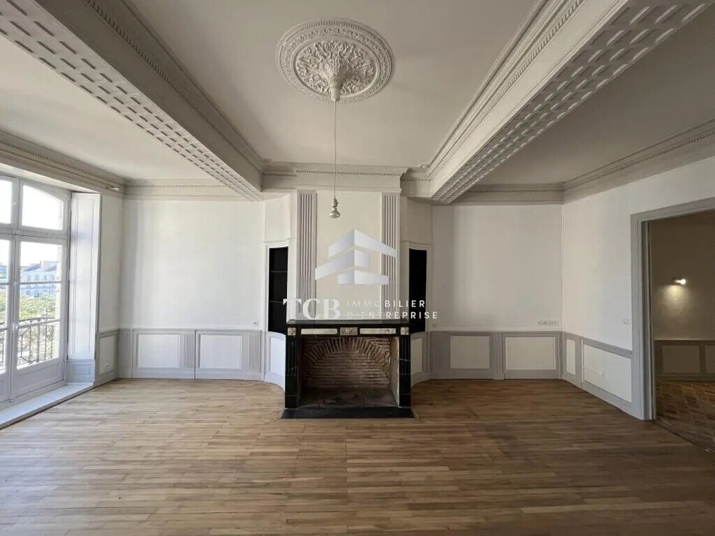 Vente Bureaux 103 m² - Photo 1