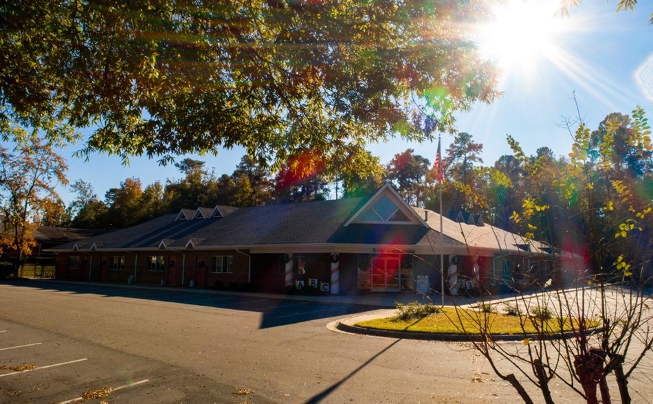 2300 Spring Forest Rd, Raleigh, NC for sale - Primary Photo - Image 1 of 1