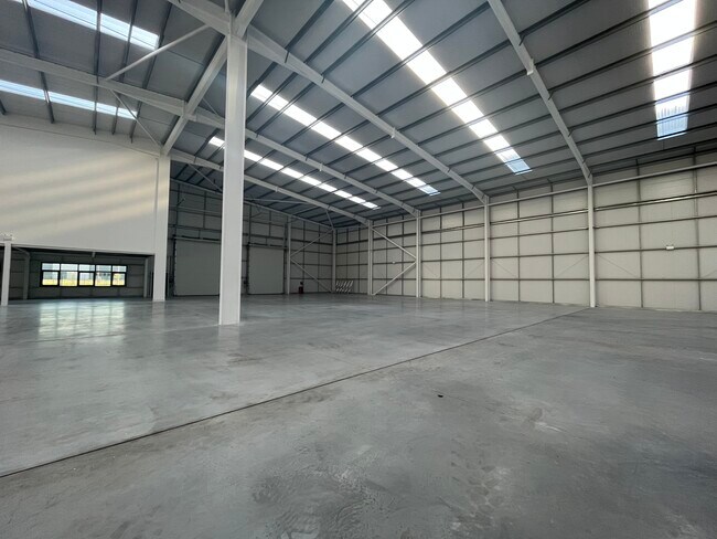 More details for First Av, Finningley - Industrial to Rent
