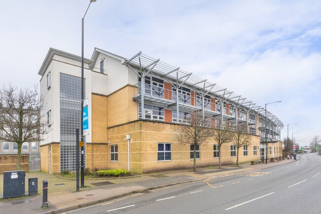 More details for Corporation St, Rugby - Office to Rent