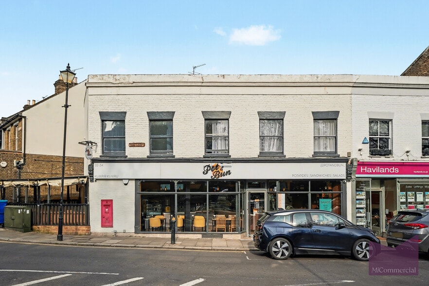 32-34 The Green, London to rent - Building Photo - Image 3 of 10