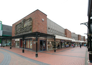 4-16 Market Hall St, Cannock for rent Primary Photo- Image 1 of 4