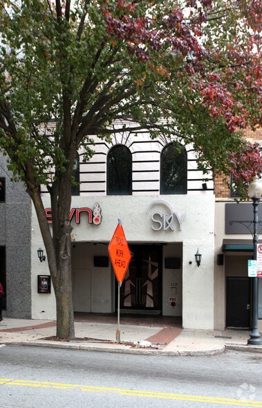 113 S Elm St, Greensboro, NC for sale - Primary Photo - Image 1 of 3