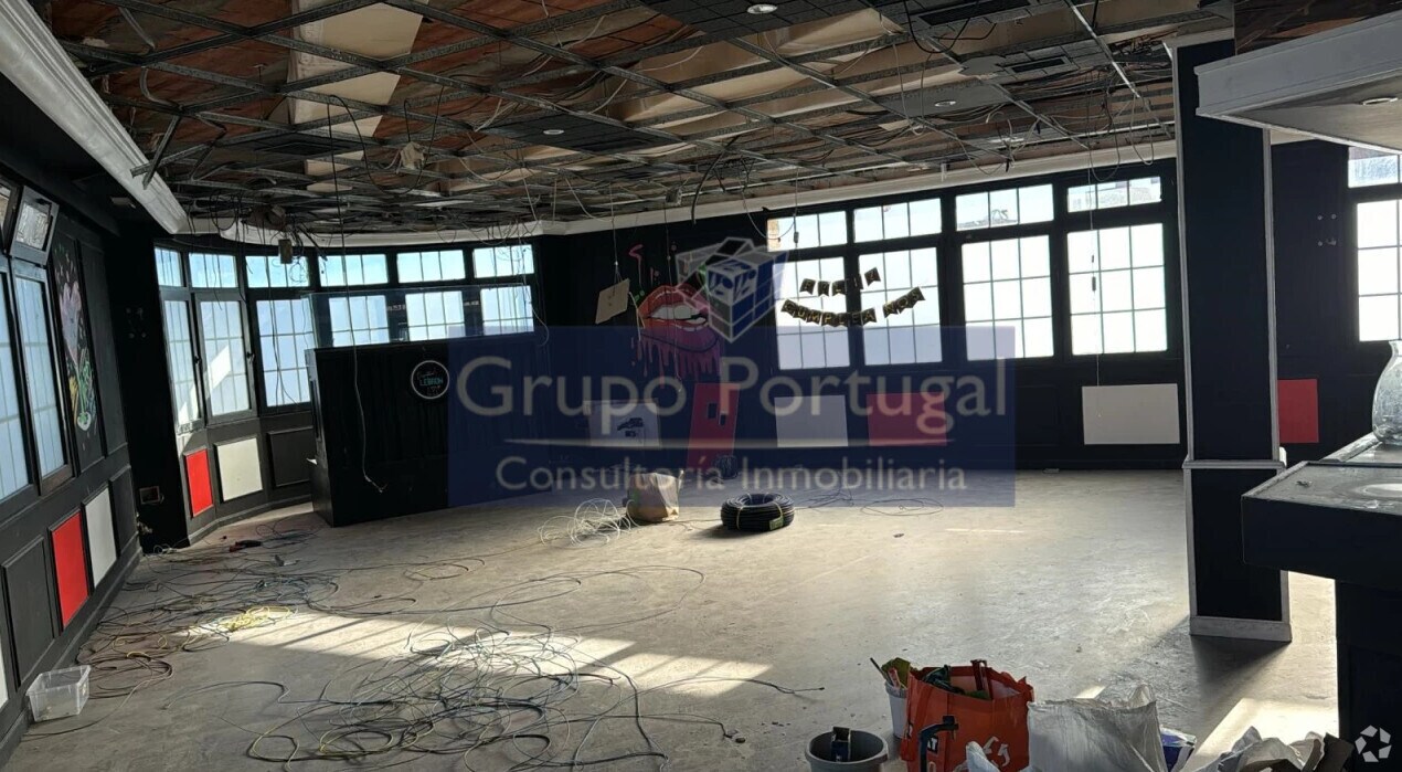 Retail in Colmenar Viejo, Madrid to rent Interior Photo- Image 1 of 2