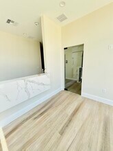 8780 Collin McKinney Pky, McKinney, TX to rent Interior Photo- Image 2 of 10