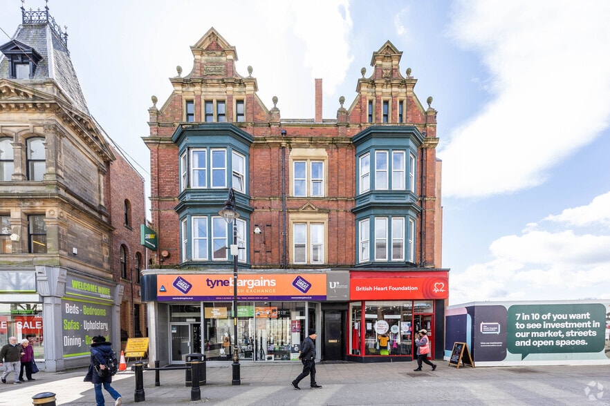 73-77 King St, South Shields to rent - Building Photo - Image 2 of 2