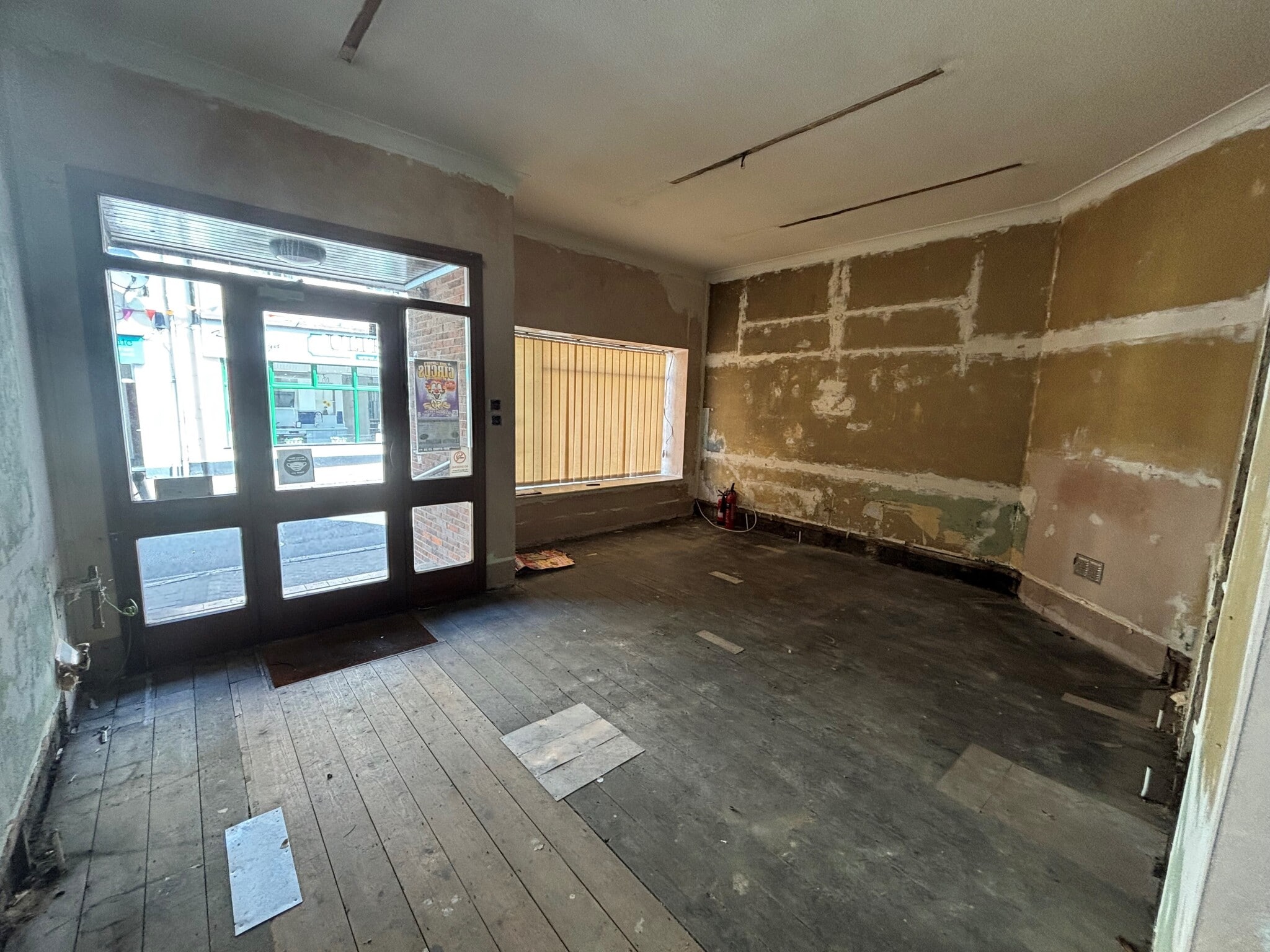 20 Bridge St, Leighton Buzzard to rent Building Photo- Image 1 of 4