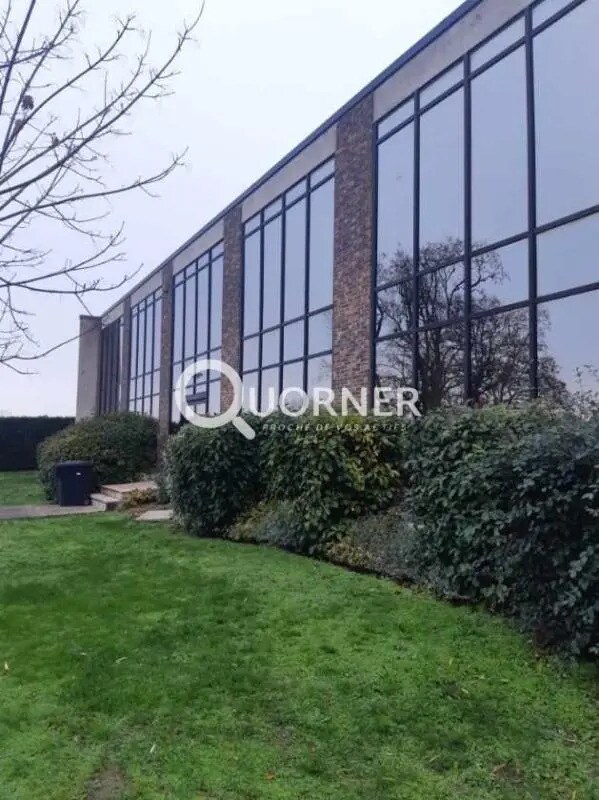 Location Bureaux 150 m² - Photo 1