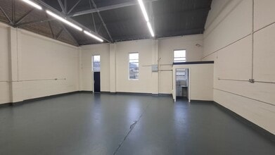 Beech Dr, Hartlebury to rent Interior Photo- Image 2 of 3