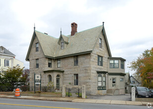 412 County St, New Bedford, MA for rent Building Photo- Image 2 of 6