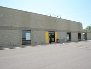 1210 Shakopee Town Sq, Shakopee, MN for sale Building Photo- Image 1 of 1