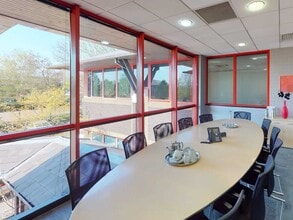 130 Aztec West, Almondsbury to rent Interior Photo- Image 2 of 3