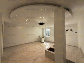 Retail in SAINT-OUEN-L'AUMONE for sale Interior Photo- Image 2 of 9