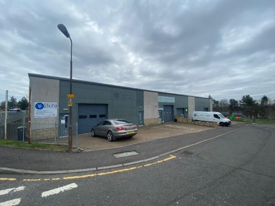 22-24 Carmondean Centre, Livingston for sale Primary Photo- Image 1 of 1