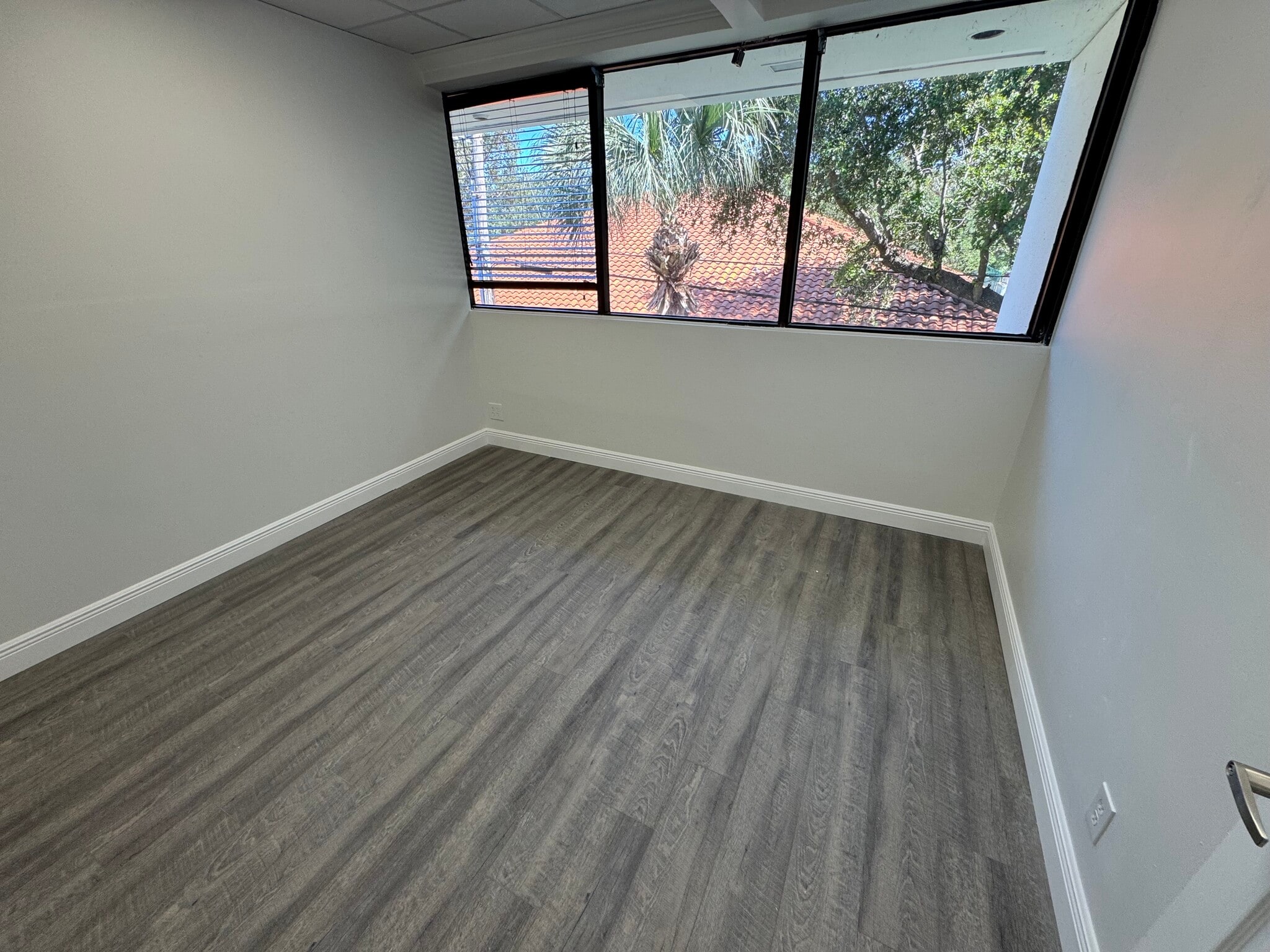 4360 Northlake Blvd, Palm Beach Gardens, FL to rent Interior Photo- Image 1 of 3