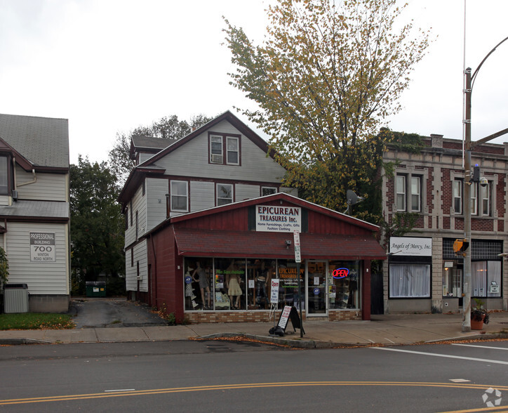 696 N Winton Rd, Rochester, NY for sale - Primary Photo - Image 1 of 1