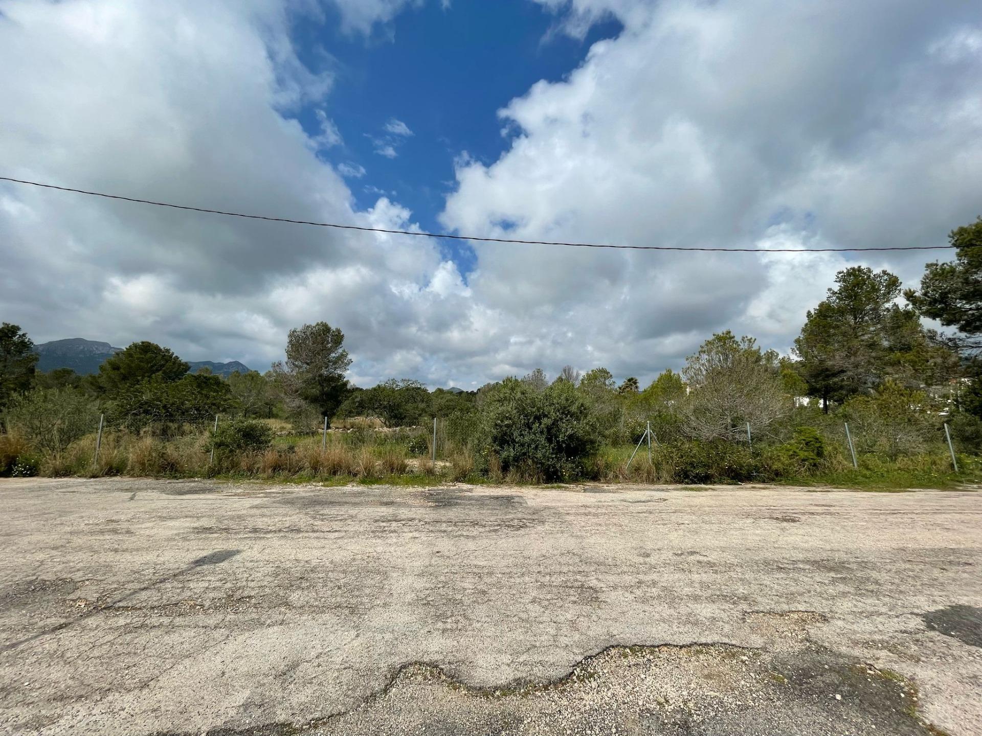 Land in Mont-roig del Camp, Tarragona for sale Building Photo- Image 1 of 6