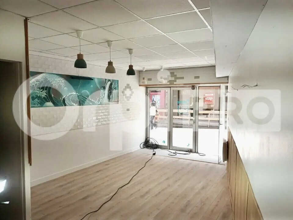 Location Commerce 26 m² - Photo 1