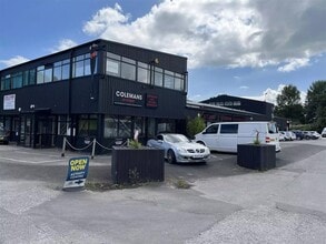 Shoe Ln, Bridport to rent Building Photo- Image 1 of 7