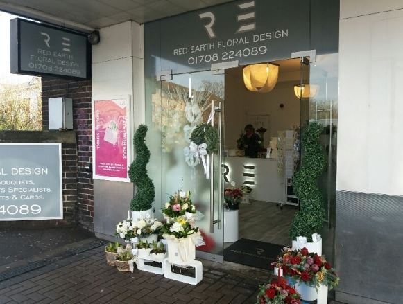 Station Rd, Upminster to rent - Building Photo - Image 1 of 2