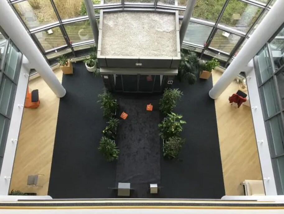 Office in Aubervilliers to rent Interior Photo- Image 1 of 2