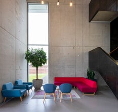 Brook St, Glasgow to rent Interior Photo- Image 1 of 5