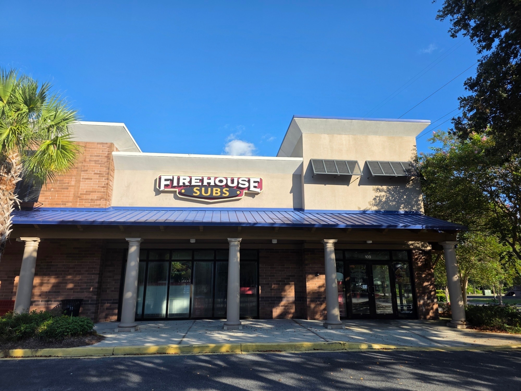 32 Malphrus Rd, Bluffton, SC to rent Building Photo- Image 1 of 14