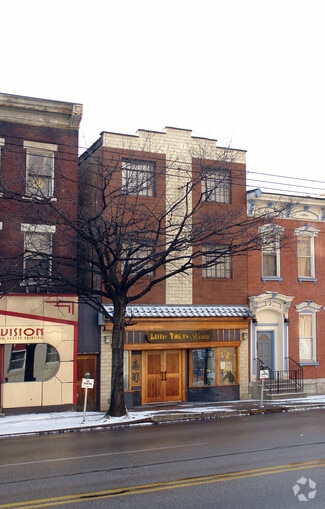 More details for 2122 E Carson St, Pittsburgh, PA - Retail for Sale