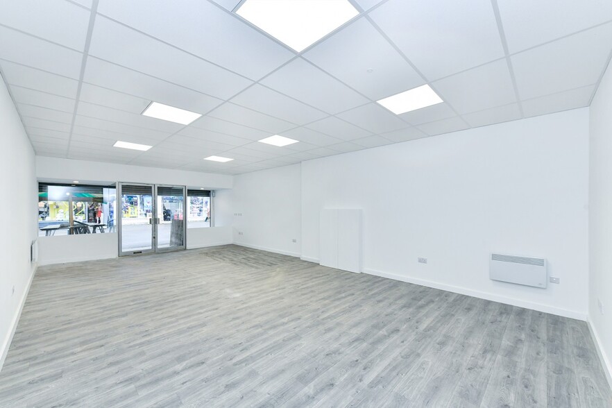 19 Burlington St, Chesterfield to rent - Interior Photo - Image 2 of 4