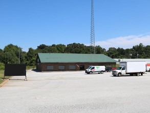 13435 E Wade Hampton Blvd, Greer, SC for rent Building Photo- Image 1 of 17