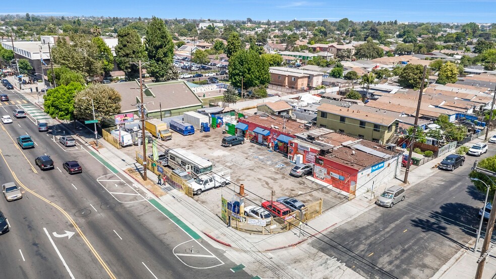 10826 S Central Ave, Los Angeles, CA for sale - Building Photo - Image 3 of 7