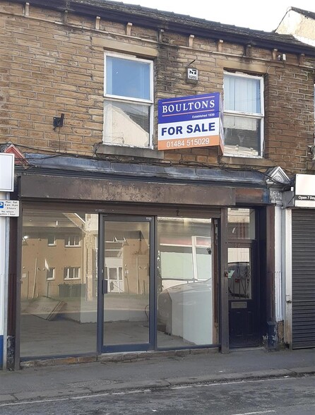 27 Market St, Huddersfield for rent - Primary Photo - Image 1 of 5