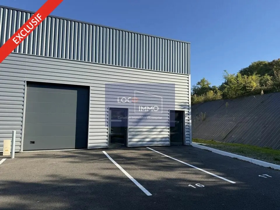 Vente Entrepôt 129 m² - Photo 1