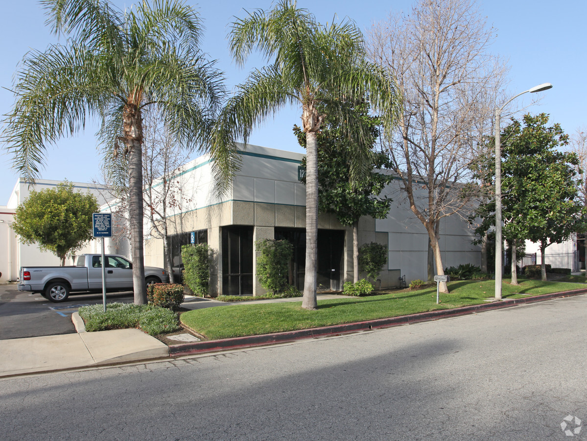 123 University Park, Pomona 91768 | LoopNet UK