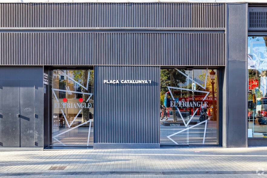 Plaça de Catalunya, 1, Barcelona, Barcelona to rent - Building Photo - Image 3 of 4